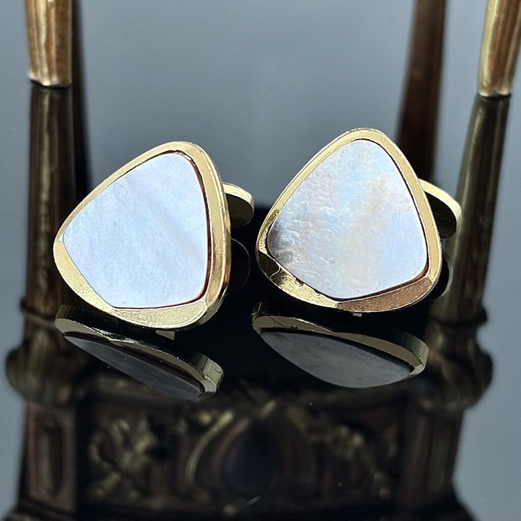 Złote spinki do mankietów z Masą Perłową